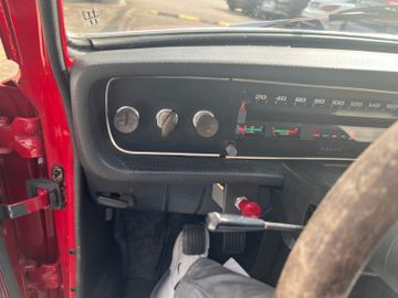 Fahrzeugabbildung Volvo 144 H Kennzeichen