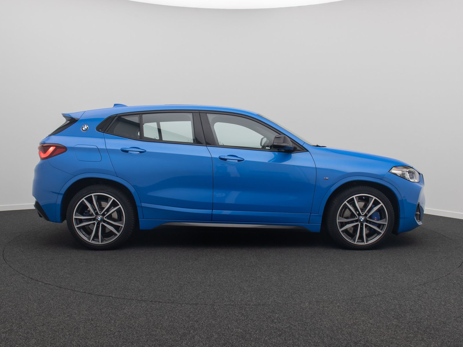 Fahrzeugabbildung BMW X2 M35i HUD DAB Kamera ACC Komfort Panorama HiFi