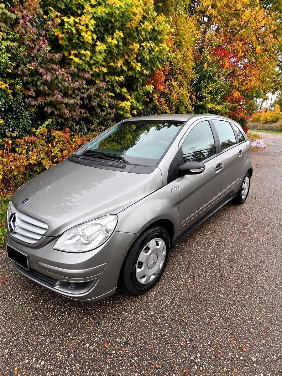 Mercedes-Benz B 170