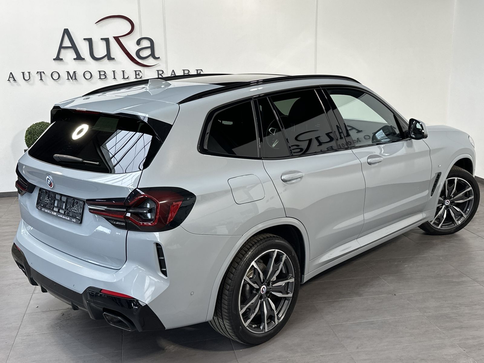 Fahrzeugabbildung BMW X3 xDrive30d M-Sport NAV+LASER+KAM+PANO+HUD+AHK