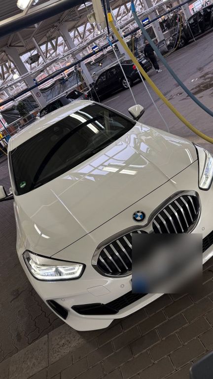 Image of BMW 118