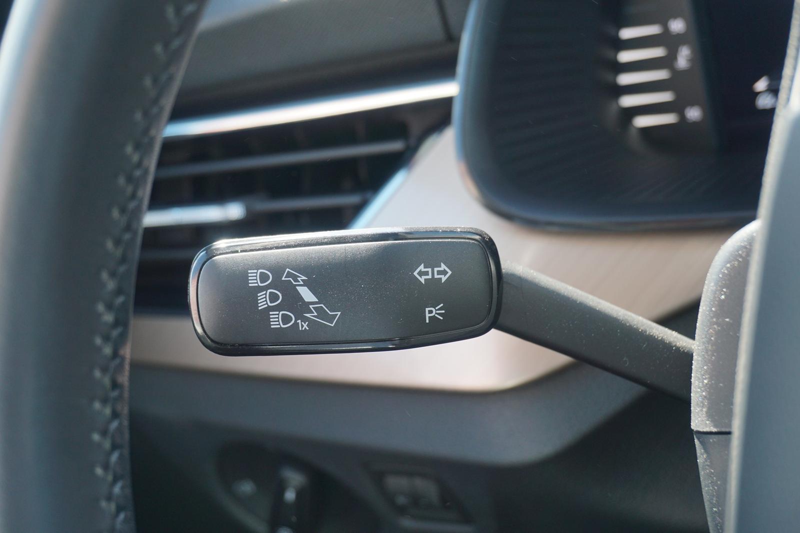 Skoda Kamiq Style DSG LED Navi ACC AHK DAB PDC USB
