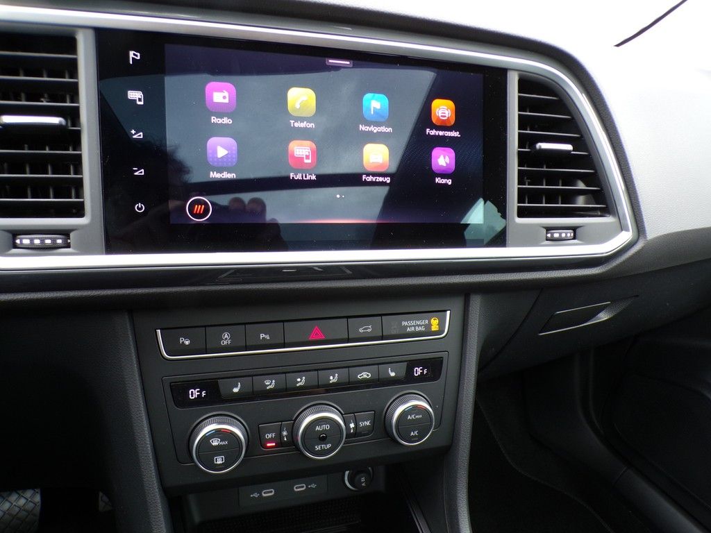 Fahrzeugabbildung SEAT Ateca 1.5 TSI DSG Style