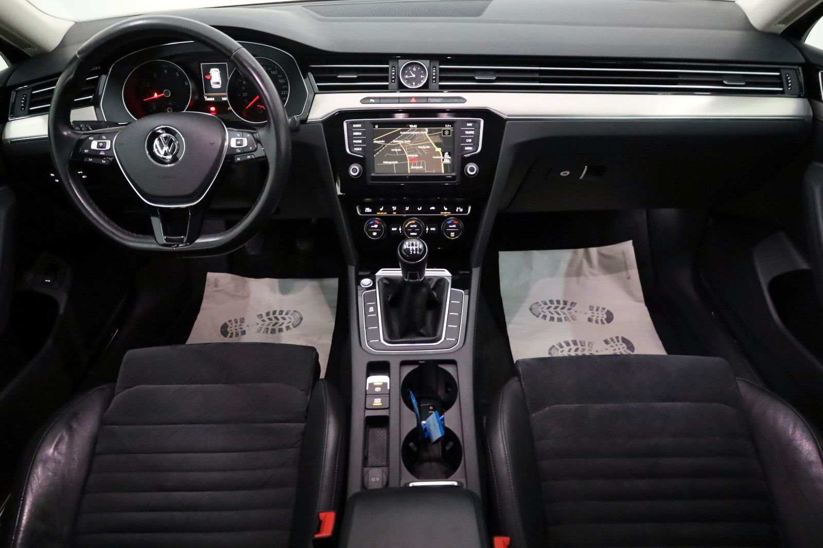 Fahrzeugabbildung Volkswagen Passat Variant Highline T.Leder,Navi,LED,Massage