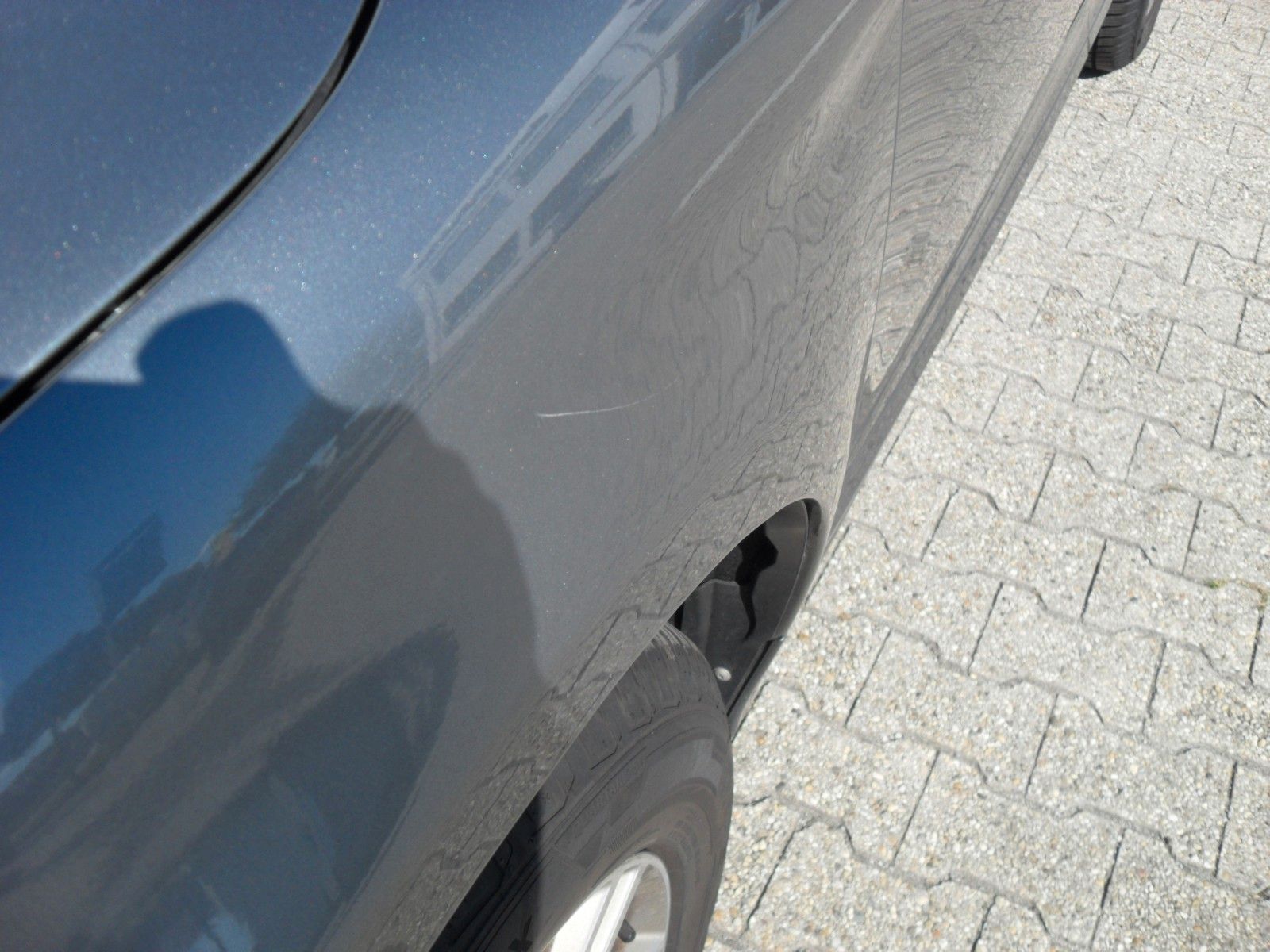 Fahrzeugabbildung Volvo XC 60 2.0 Automatik - Momentum 2WD