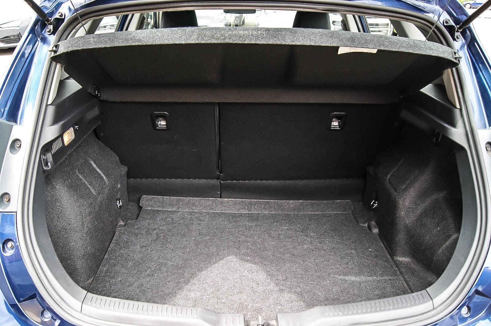 Fahrzeugabbildung Toyota Auris 1.2T Multidrive ECVT KAMERA KLIMA 24.500km