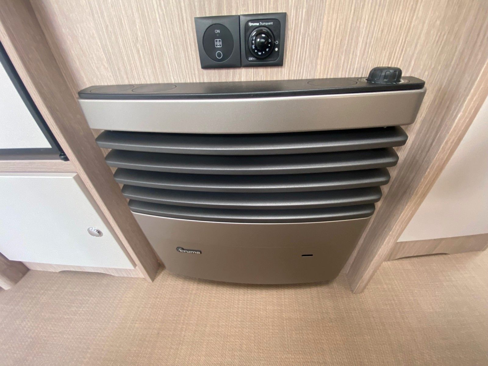 Fahrzeugabbildung Bürstner Premio Life 480 TS Attractive*1500Kg*Paket1+2