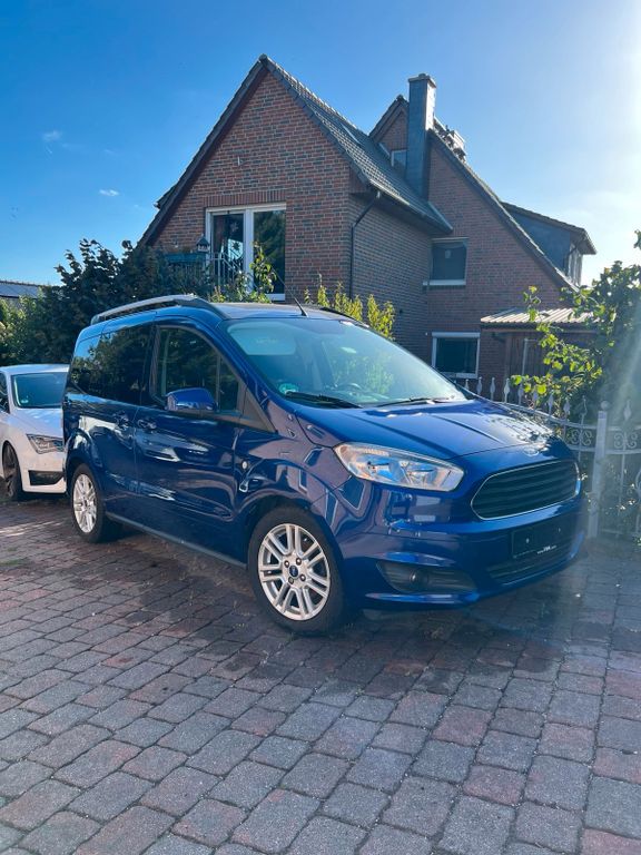 Image of Ford Tourneo