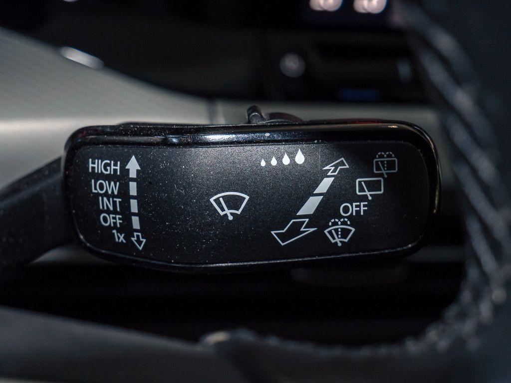 Volkswagen Golf VIII 1.5 TSI Move Navi LED Keyless Sitzhzg., миниатюра 16