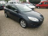 Ford Focus Turnier Trend/AHK/Klima/ALU/PDC - Ford Focus aus 2011: Turnier