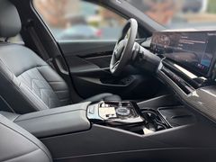 BMW 540 d xDrive M Sport Pro /Pano/21" Alu /AHK BMW 540 d xDrive M Sport Pro /Pano/21" Alu /AHK