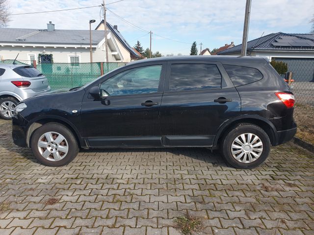 Nissan Qashqai+2