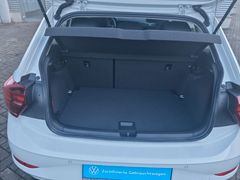Fahrzeugabbildung Volkswagen Polo 1.0 MPI Life APP DAB PDC