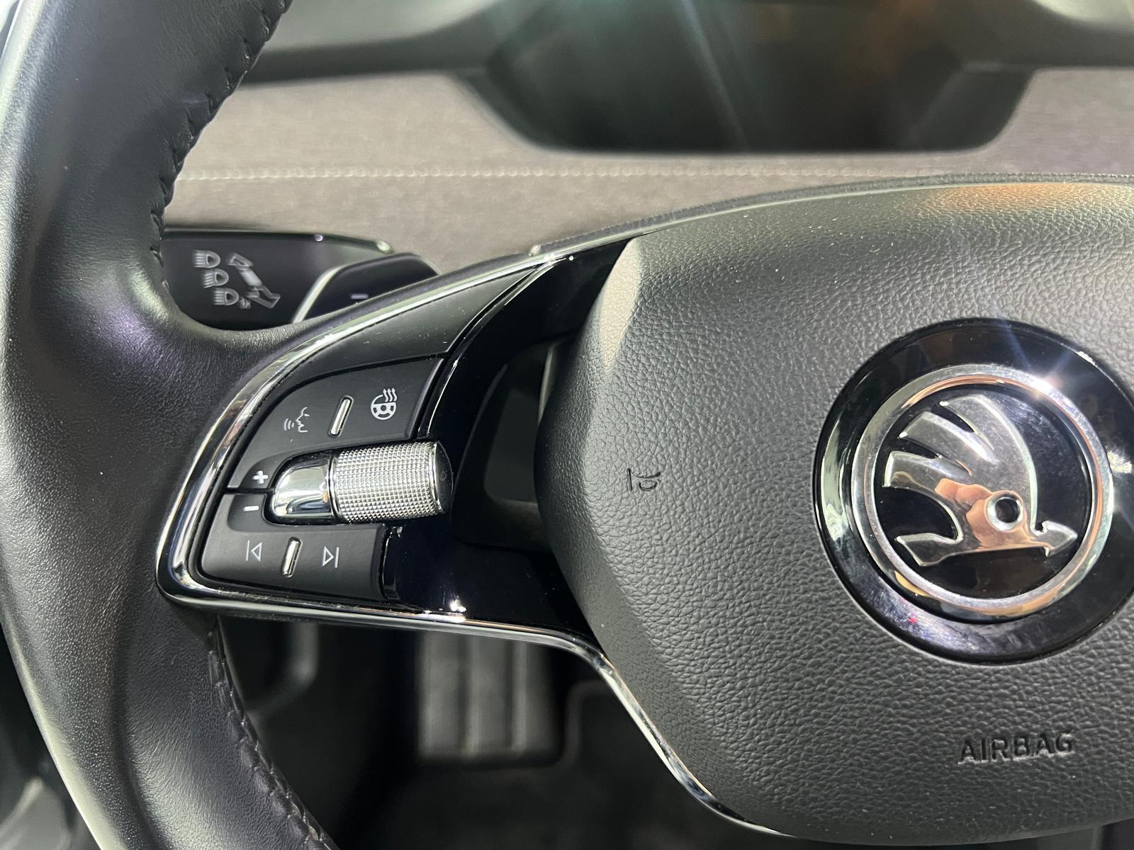 SKODA ENYAQ - 60 LODGE - 179 CV - PACK CHROME