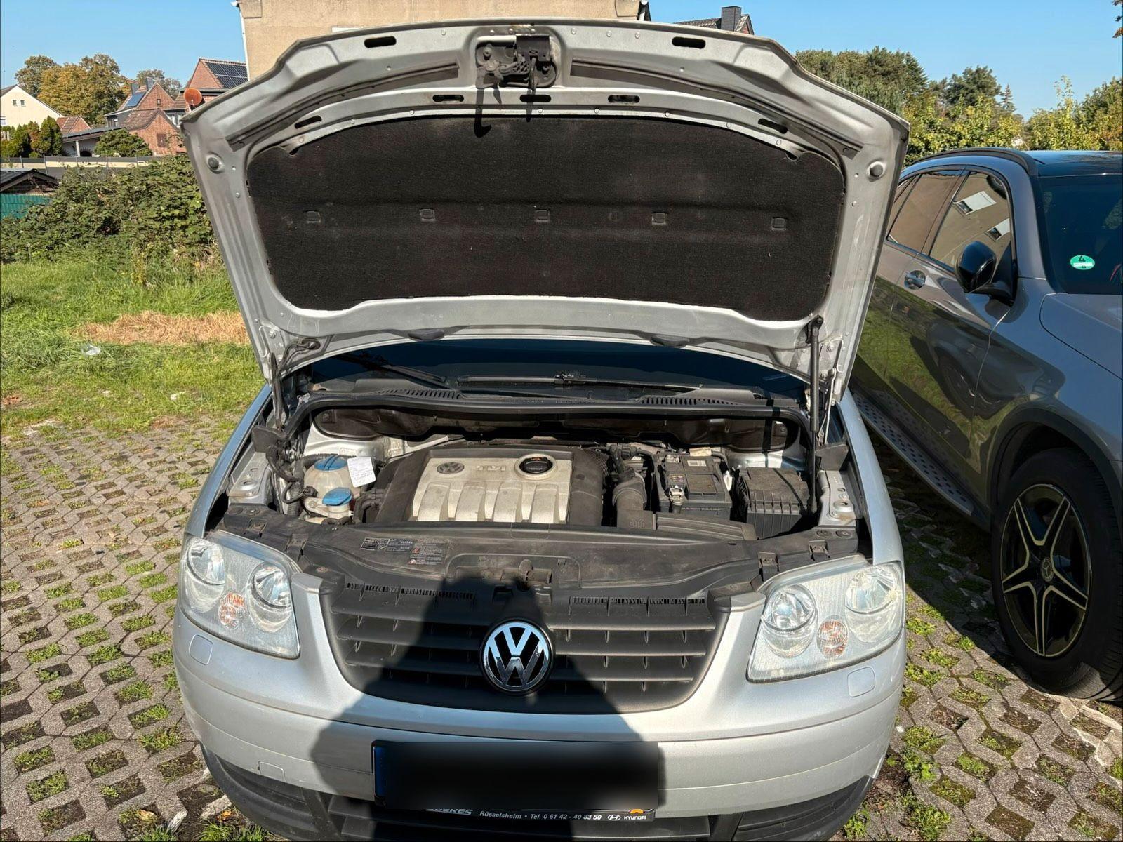 Volkswagen Touran 2005 — photo 14