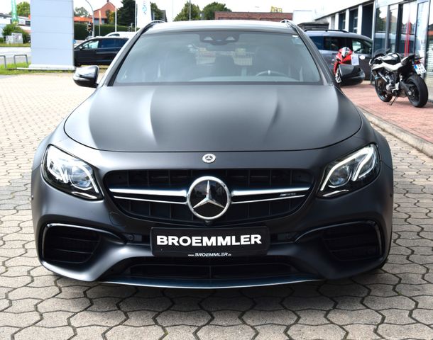 MERCEDES-BENZ E 63 AMG Folierung schwarz