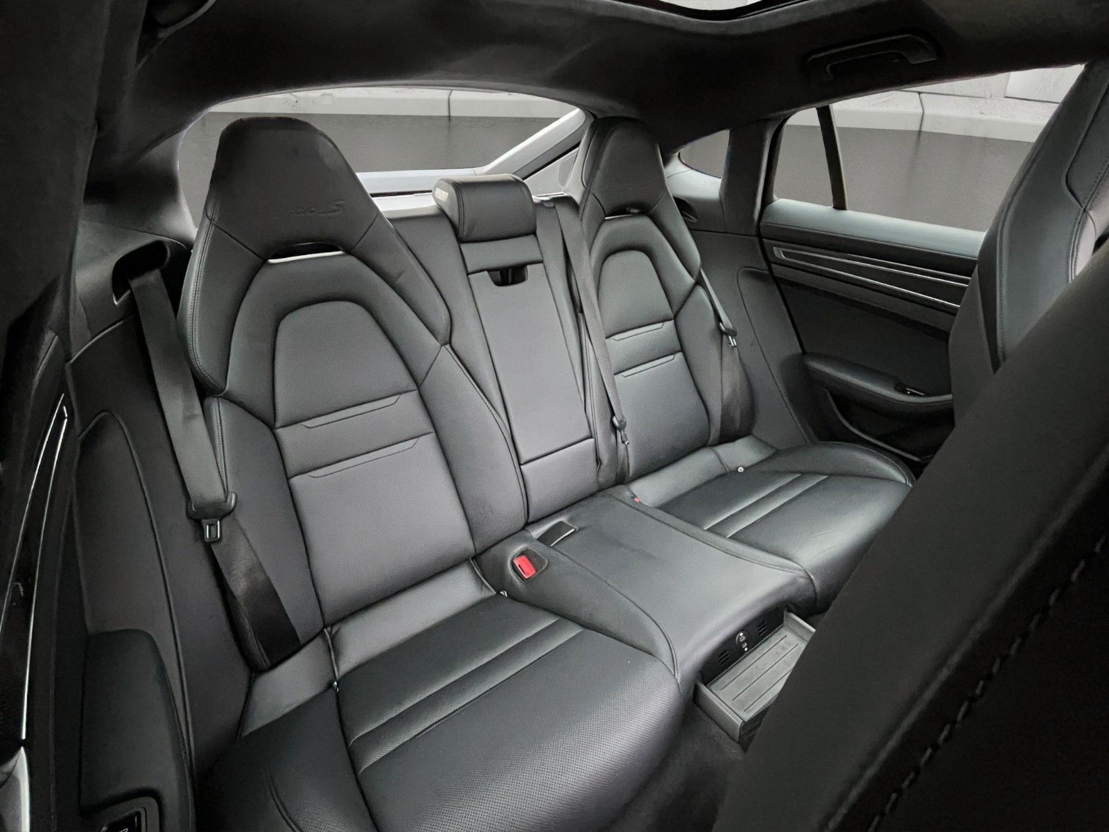 Fahrzeugabbildung Porsche Panamera Turbo S*HuD*MATRIX*Carbon*Pano*PDLS+**