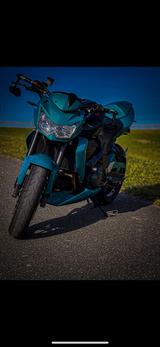 Kawasaki Z750 ABS Tüv neu/Reifen neu Sonderlack  - Offers