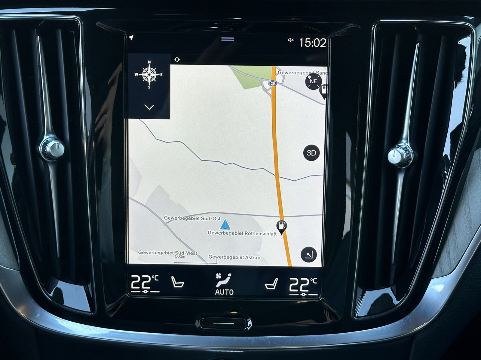 Fahrzeugabbildung Volvo V60 T8 AWD Inscription Hybrid NAV+LED+H&K+18ZOLL