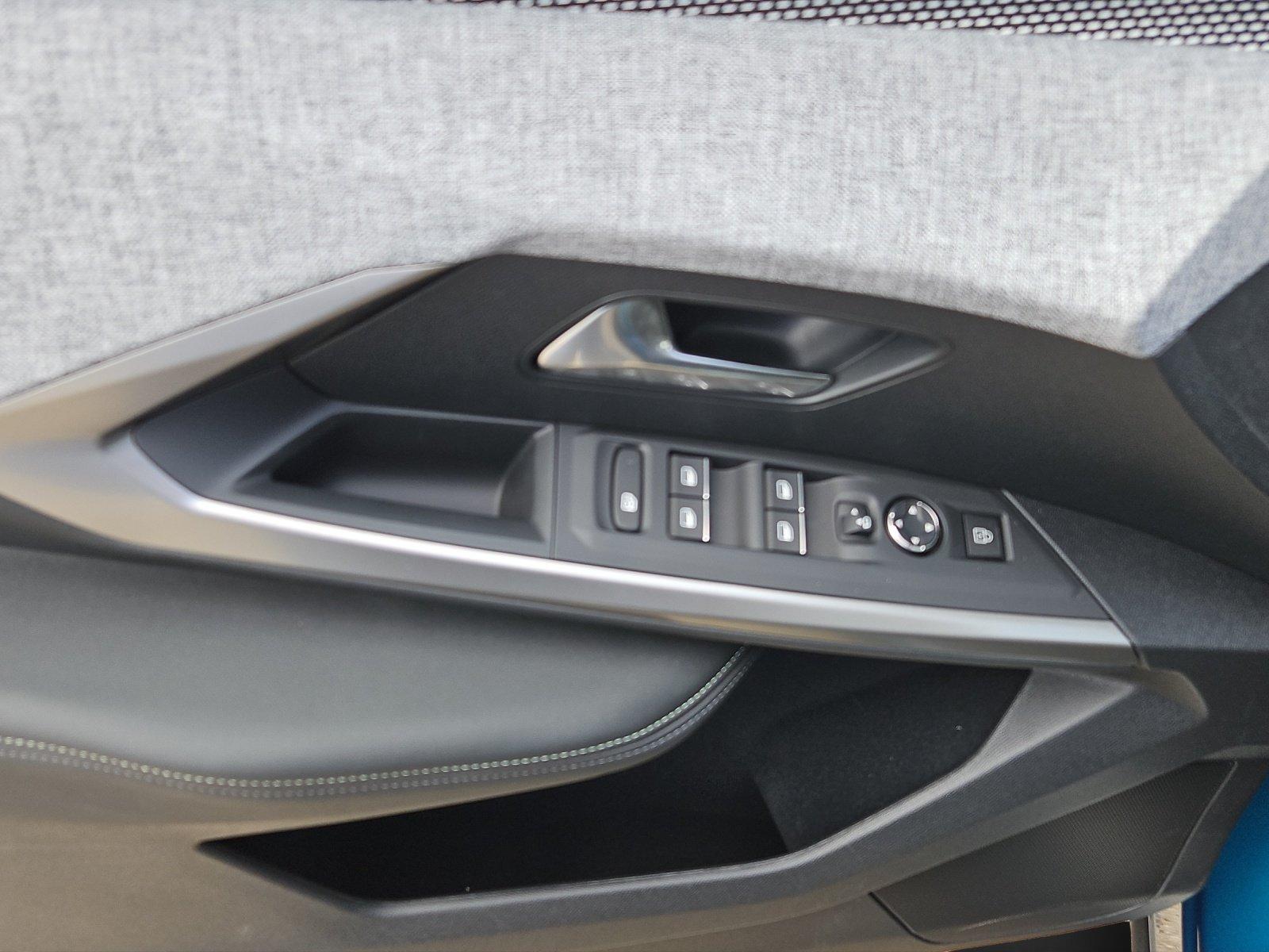 Peugeot 3008 GT Elektro 210 AHK+Kam.+KeyLess+LED
