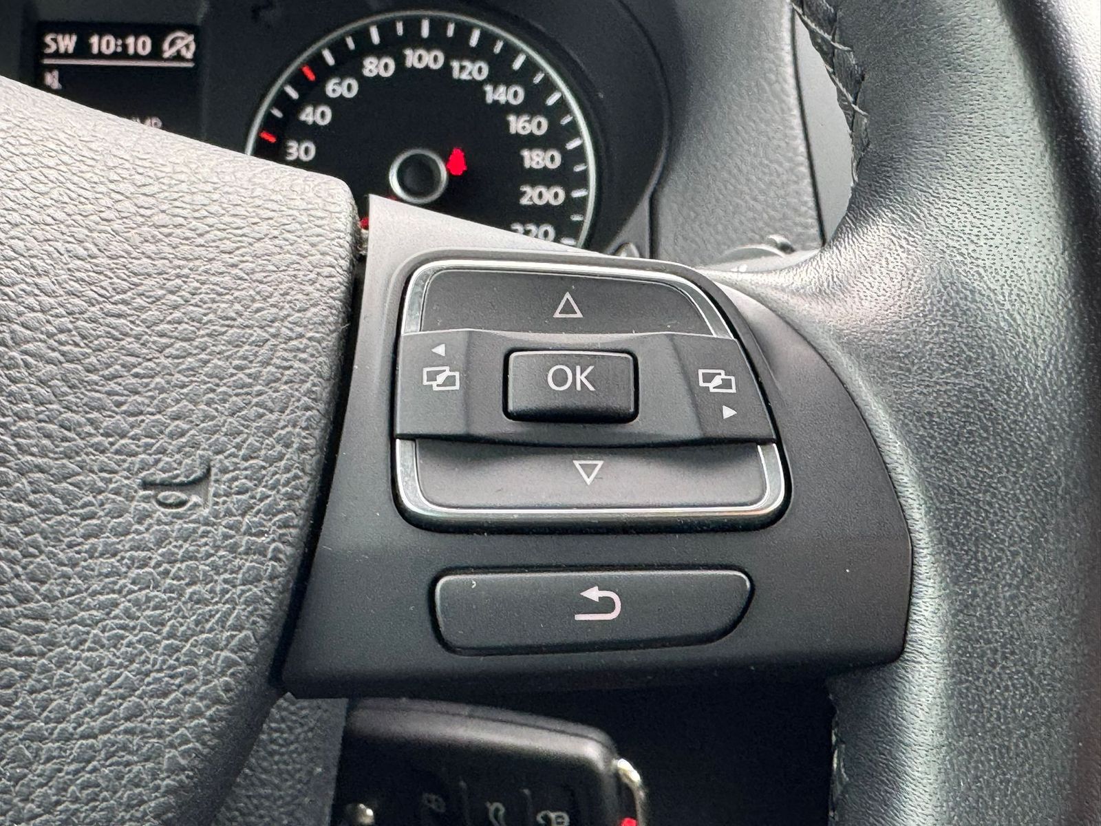 Fahrzeugabbildung Volkswagen Sharan 2.0 TDI Comfortl. AHK*KLIMA*TEMP*NAVI*PDC