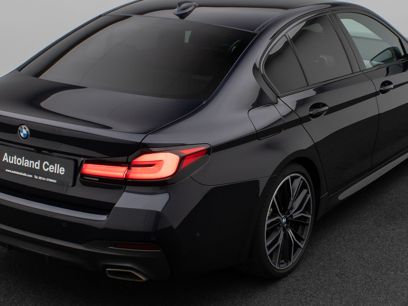 Fahrzeugabbildung BMW 540d  xD M Sport Kamera HUD DAB H/K Alarm 20Zoll