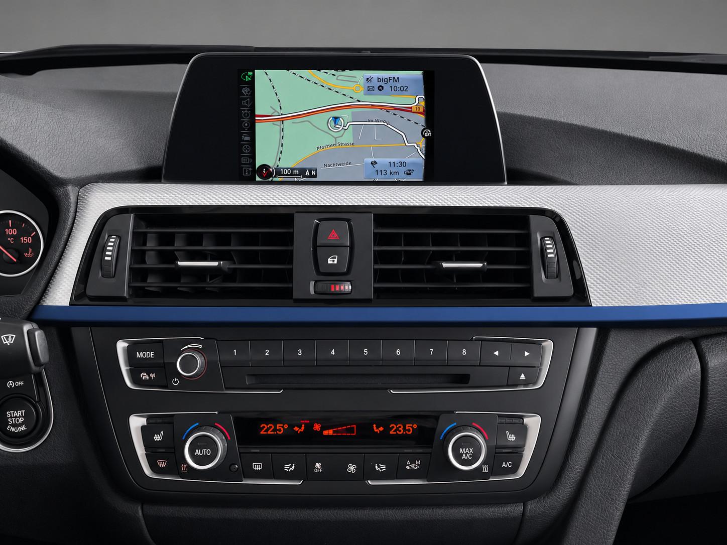 BMW 318 d*TOURING*F31*///M-PAKET*PANORAMA*LED*