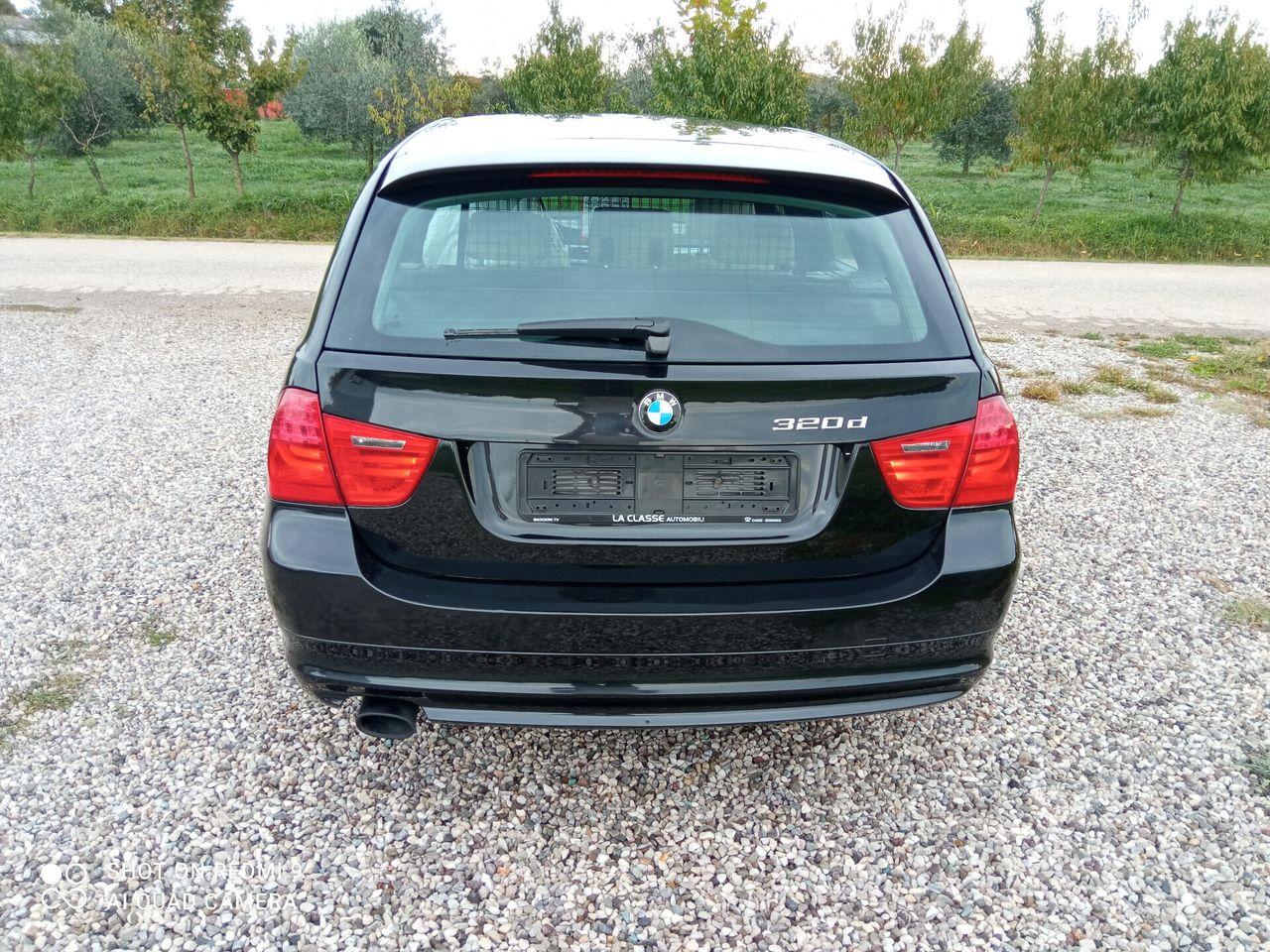 BMW 320 2009 — photo 8