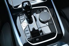 Fahrzeugabbildung BMW X5 xDrive 30d M-Sport*LED*CAM*AHK*21"*ShadowLine