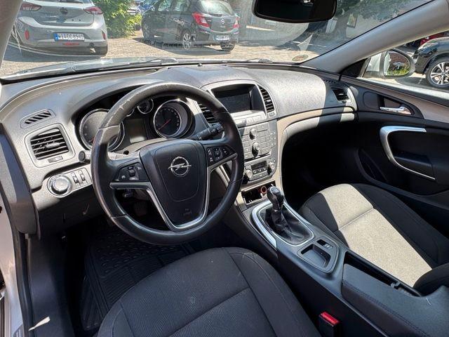 Opel Insignia 2012 — photo 9