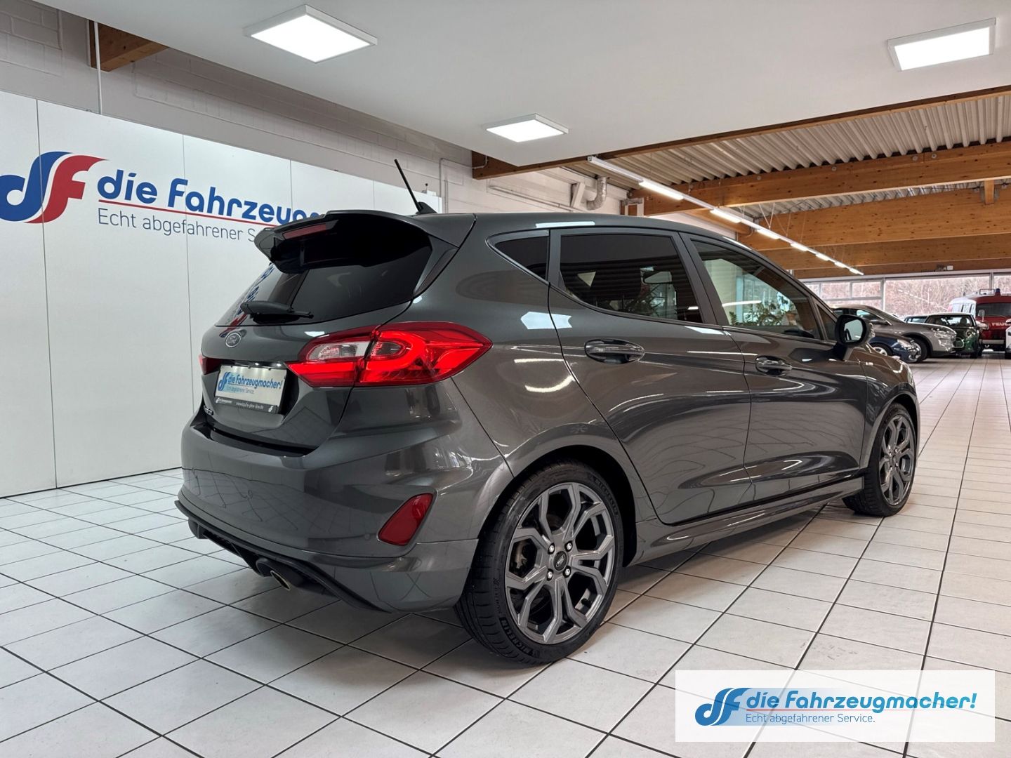 Fahrzeugabbildung Ford Fiesta ST-Line Navi Soundsystem B & O LED Apple