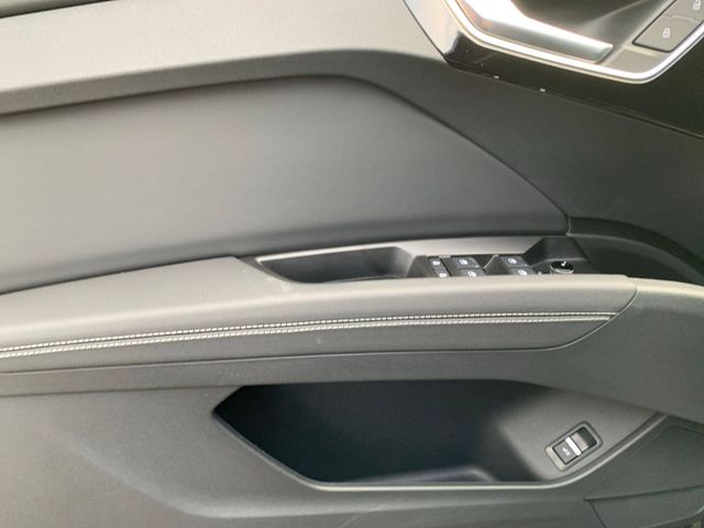Q4 Sportback e-tron 45 QUATT S LINE+MATRIX+AHK+