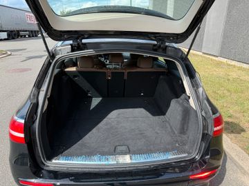 Mercedes E 220 - 6