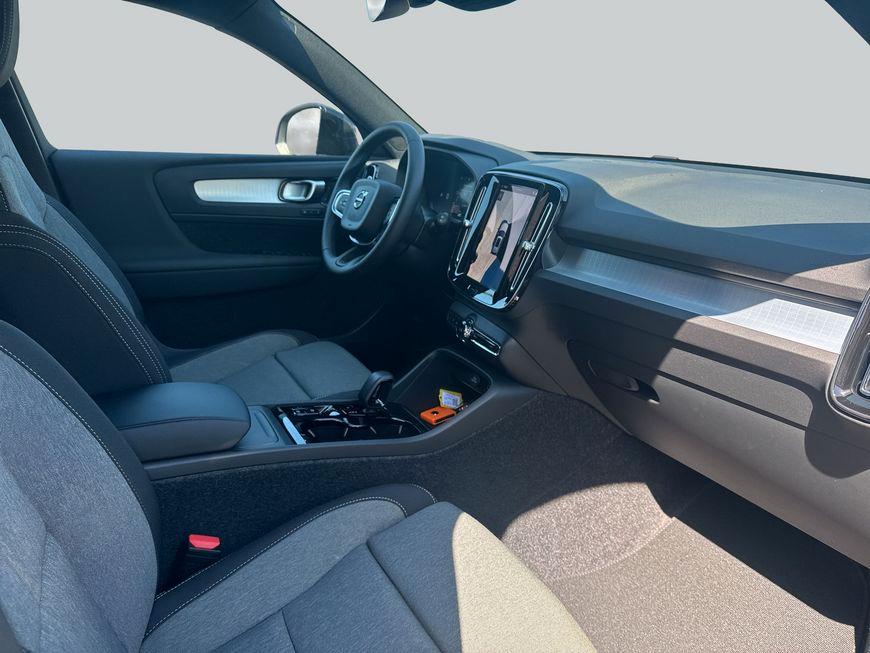 Volvo XC40 B3 B DKG Plus Dark 120 kW, 5-türig