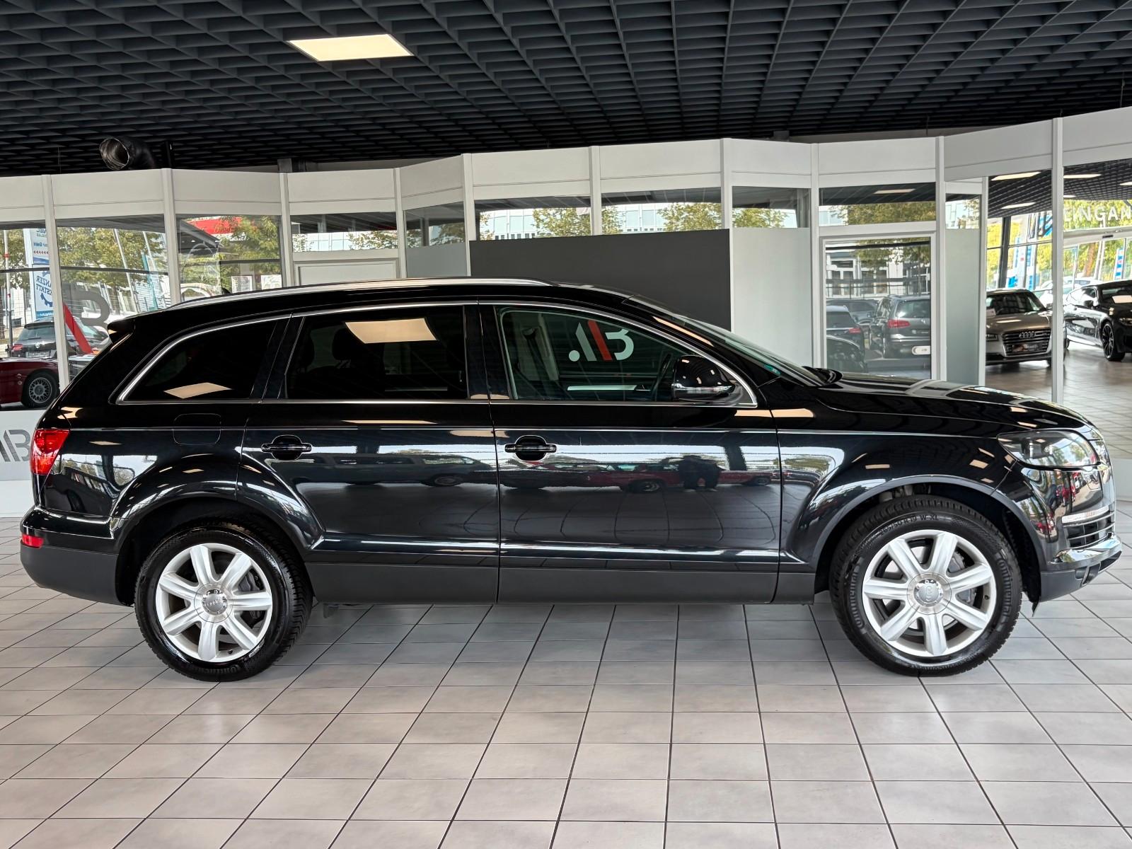 Audi Q7 3.0 TDI quattro 233 ch • 7 places • 1ère Main • GPS • Webasto • Attelage 3,5 t