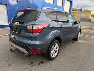 Ford Kuga - 4