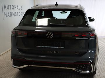 Fahrzeugverkauf 6 Volkswagen Tiguan 2.0 TDI 142 kW 4M R-Line Panodach 20 Zoll