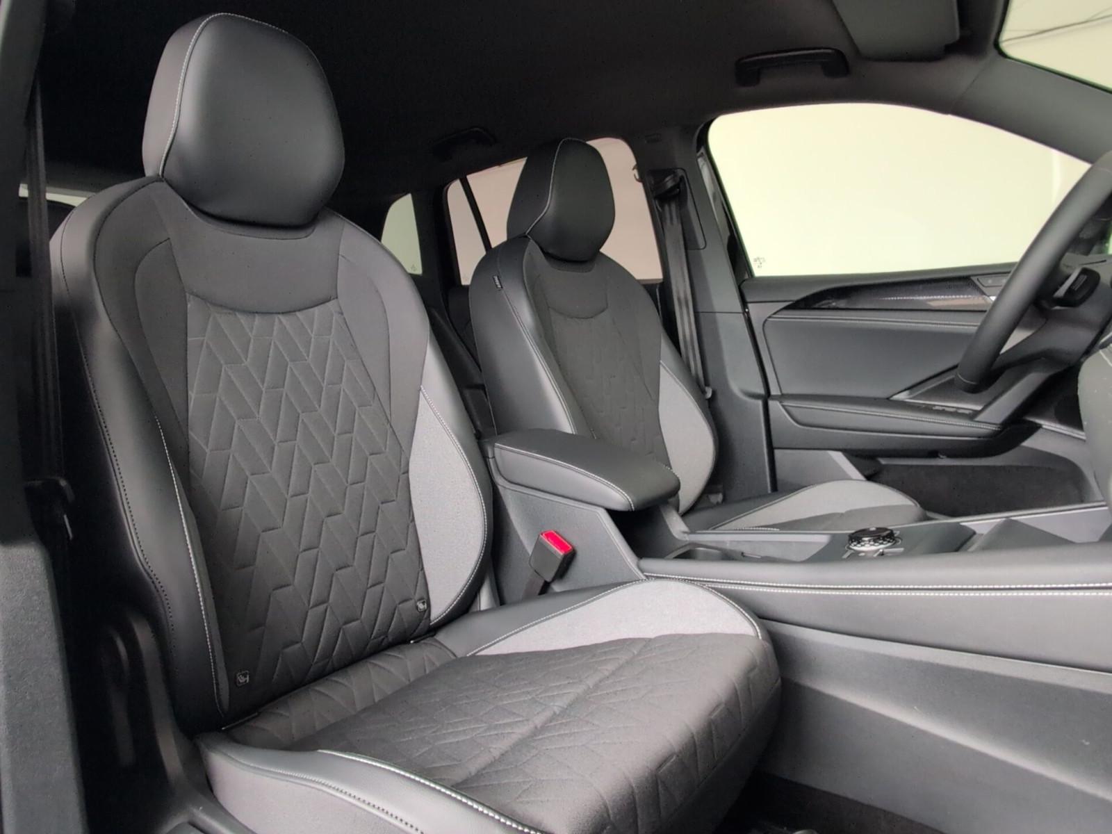 Volkswagen Tiguan 1.5 eTSI Goal AHK IQ-Matrix 360K ACC 18", миниатюра 21