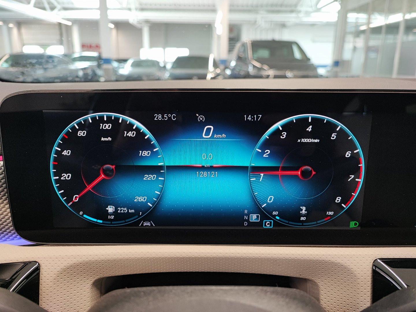 Mercedes-Benz CLA 250 SB Progressive PANO KAM SPUR AHK TOTENWI, миниатюра 9