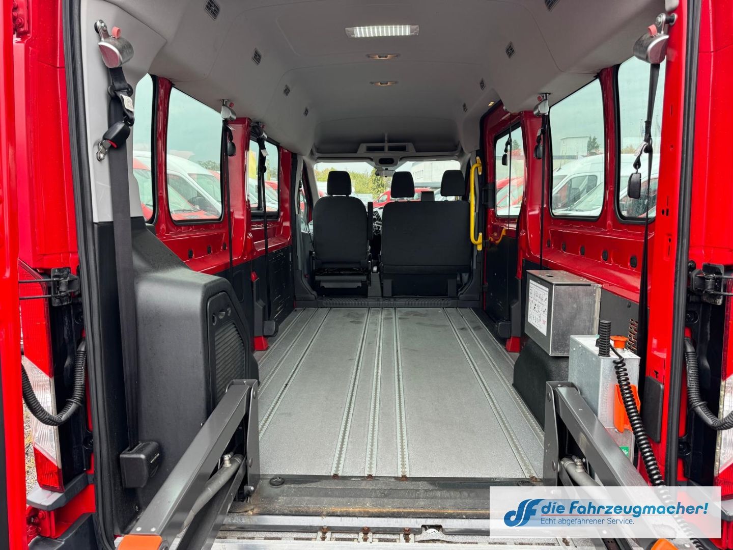 Fahrzeugabbildung Ford Transit Kombi 350 L3 Trend 2.2 TDCi DPF *2269 *K