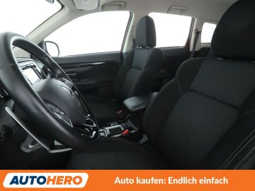 Mitsubishi Outlander - 10
