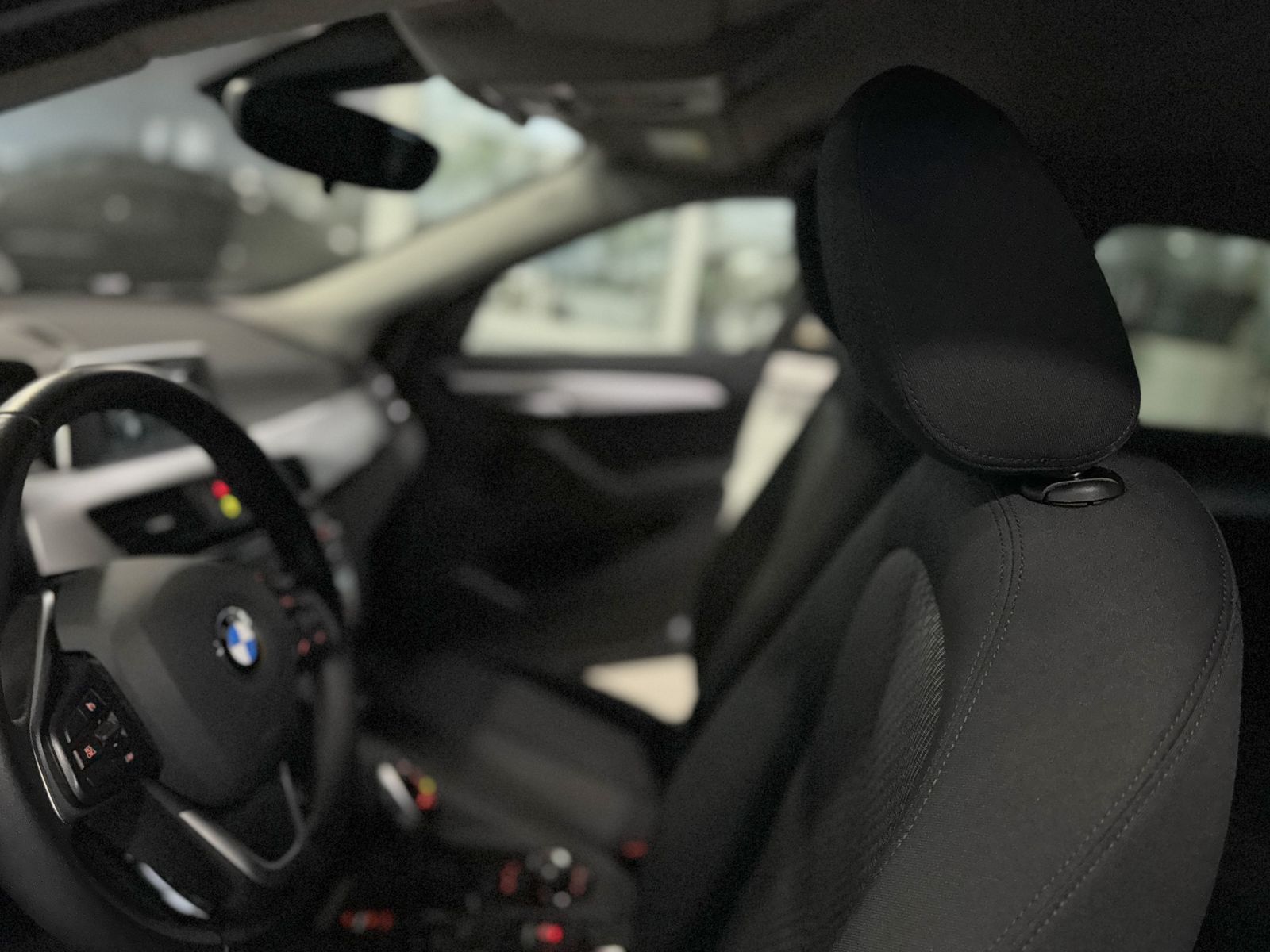 Fahrzeugabbildung BMW X2 sD18i DAB Sitzhzg LED Geschwindigkeitsreg PDC