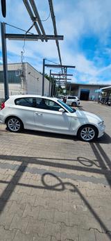 BMW 1er Bmw 116i E87 mit *AU-Motor* (50.00km) - BMW aus 2009: 5er
