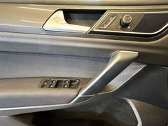VW Golf Sportsvan Join Navi Kamera PDC AHK 1-Hand 