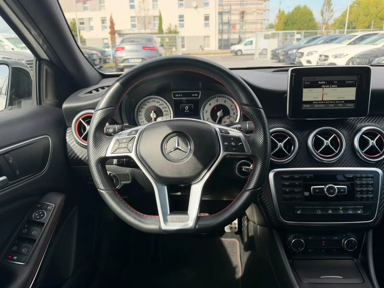 Mercedes-Benz A 180 AMG-LINE A45 UMBAU*NAVI*SZHZ*BI-XENON