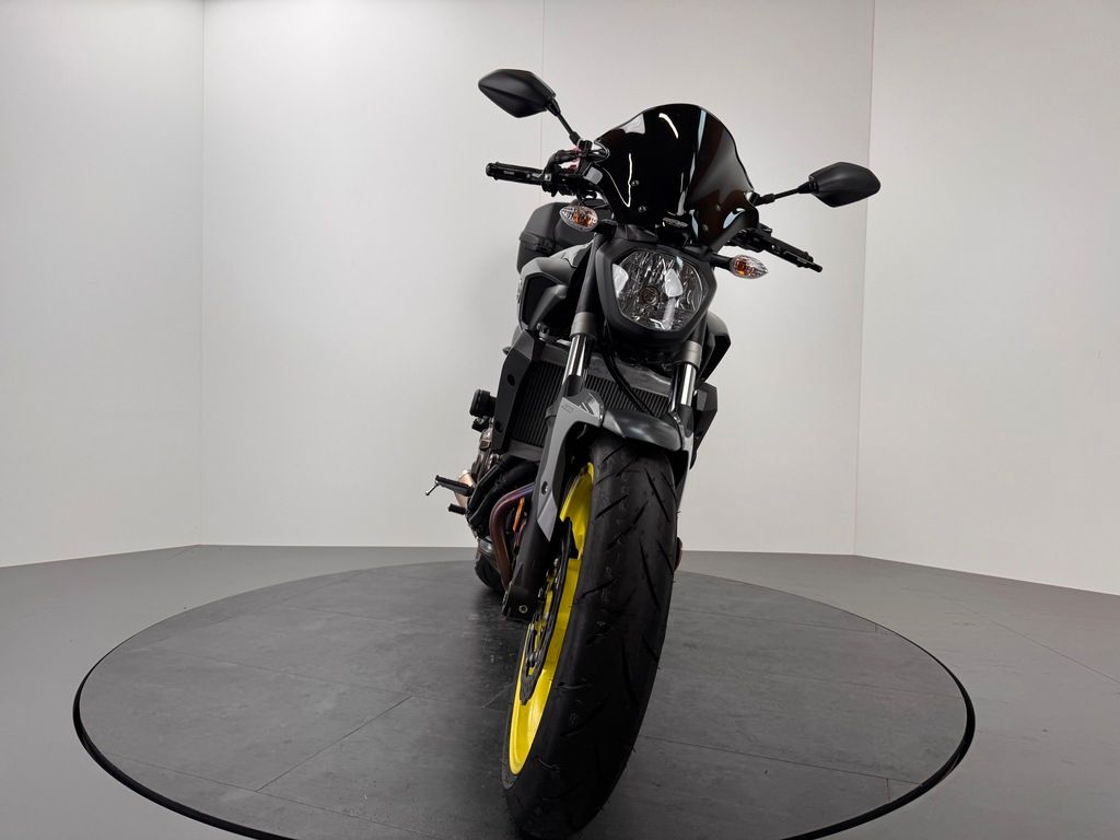 Fahrzeugabbildung Yamaha MT07 *TOP-ZUSTAND *1. HAND *REIFEN NEU