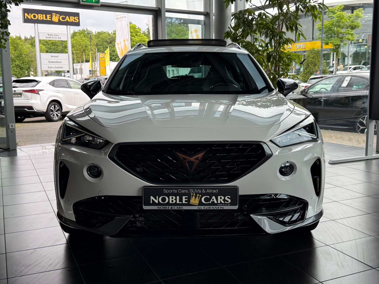 Fahrzeugabbildung CUPRA Formentor VZ  e-Hybrid PANO AHK KAM