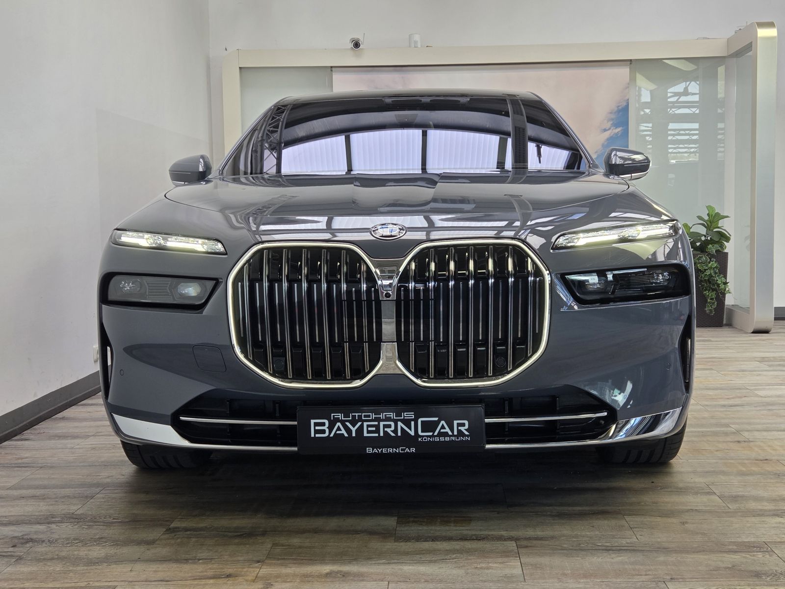 BMW 740d xDr Design Pure Excellence TV Lounge 21Zoll imagem 2