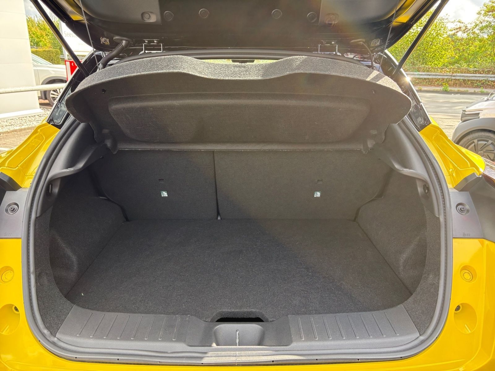 Fahrzeugabbildung Nissan Juke 1.6 Hybrid N-Sport Hybrid*SHZ*Navi*Kamera*