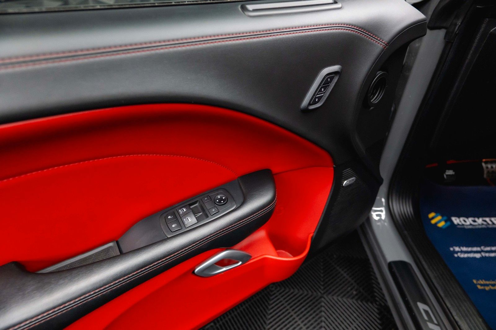 Fahrzeugabbildung Dodge Challenger 6.4 V8 SRT 392 R/T SCAT PACK WIDEBODY